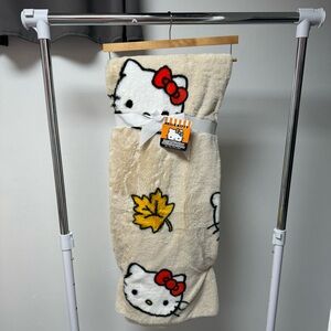 Hello Kitty Fall Leaf Blanket